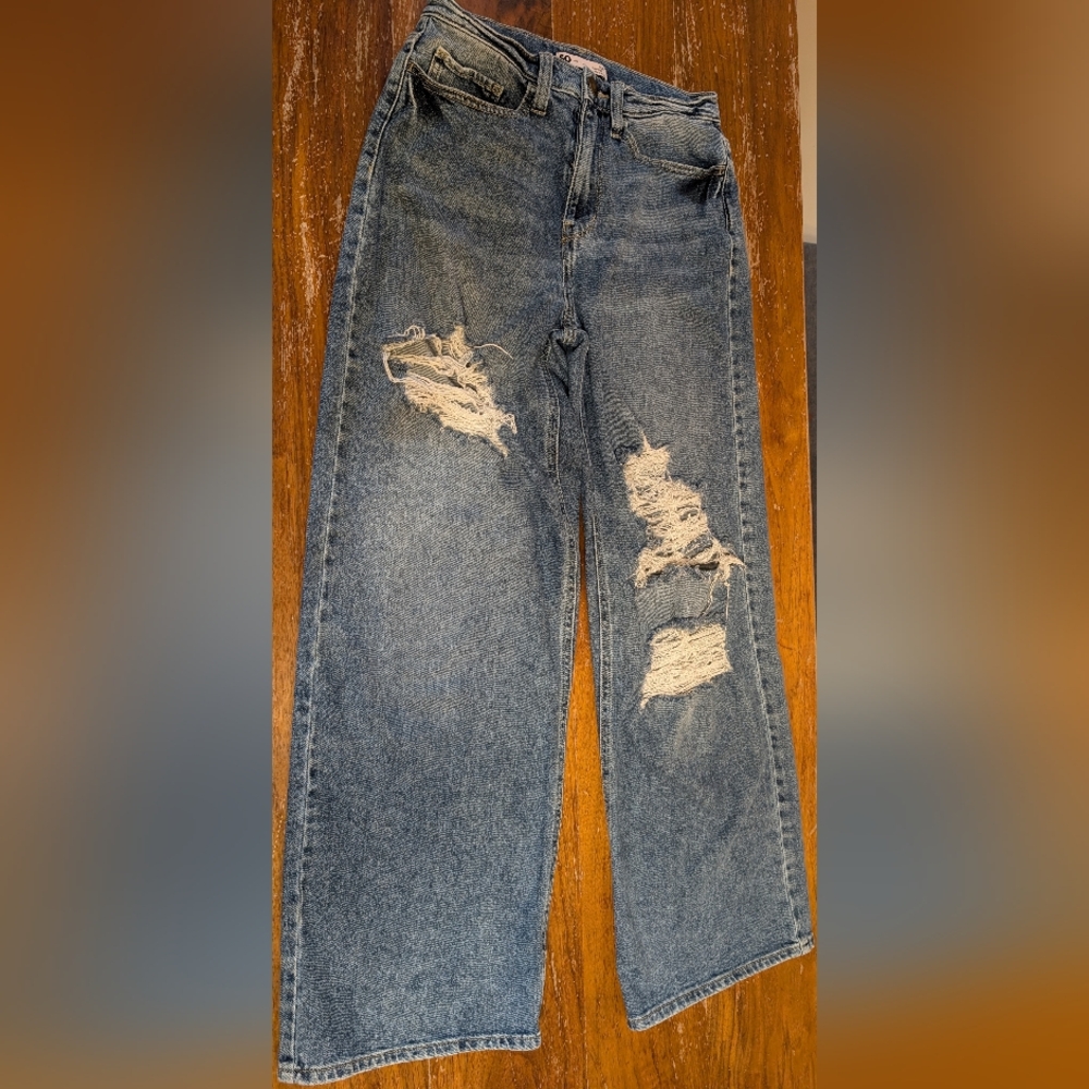SO Super High Rise 90s Blue Distressed Wide Leg Jeans